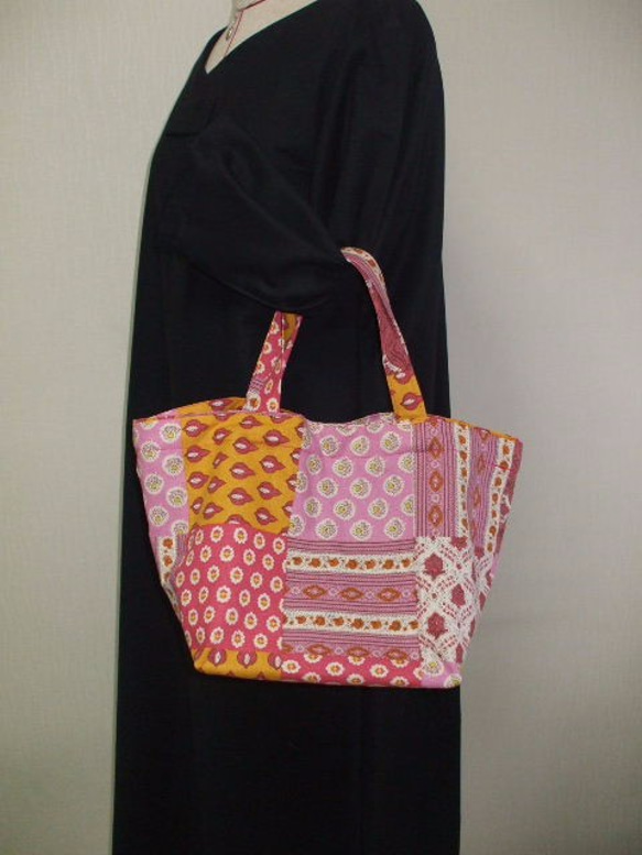 プロヴァンス風プリントトートバック ピンク系パッチワーク柄 トート