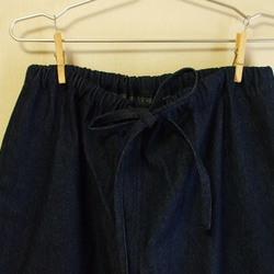 ８オンスデニム生地ガウチョパンツ両脇ポケット付き 綿１００％ Ｍ～ＬＬサイズ 紺 2枚目の画像