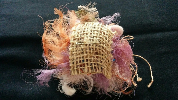 糸糸のハレノヒコサージュ。1 2枚目の画像
