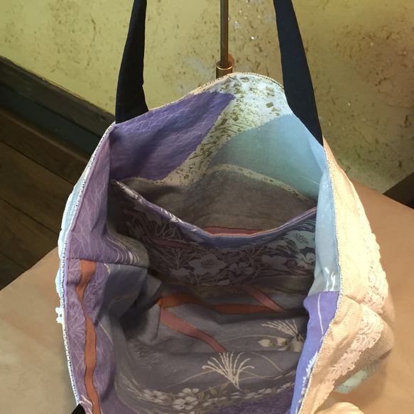 紬とレースの夏用バッグ・シルクのコサージュ付き 4枚目の画像