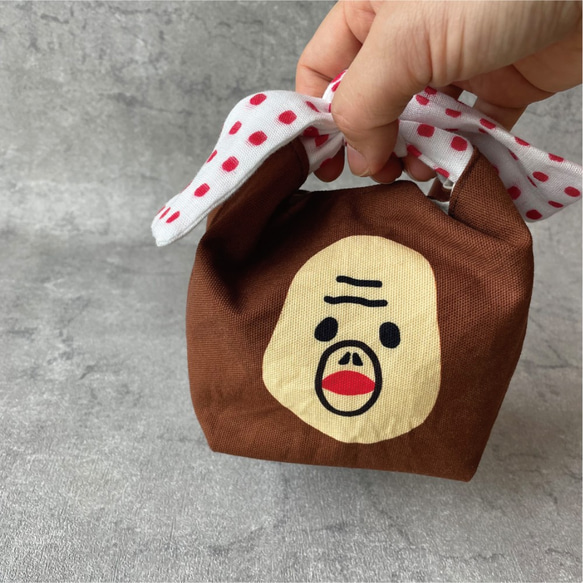 【文字オーダーOK!】温泉おさるのころりんポーチ(赤丸) 7枚目の画像