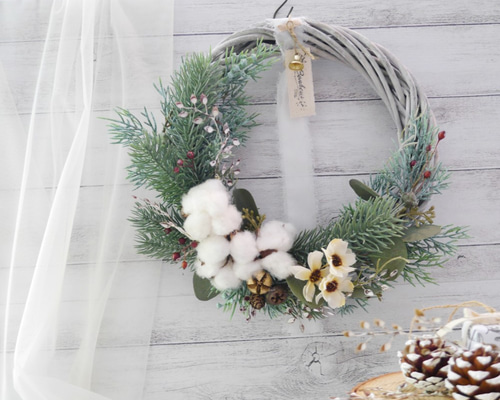 Creema限定～ホワイトコットンのクリスマスリース アートフラワー s