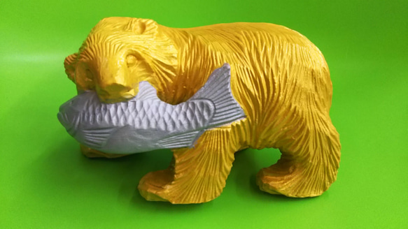 熊の木彫り　魔改造　金色＆銀色　開運アップ！オーダーメイドも受付可！ 1枚目の画像