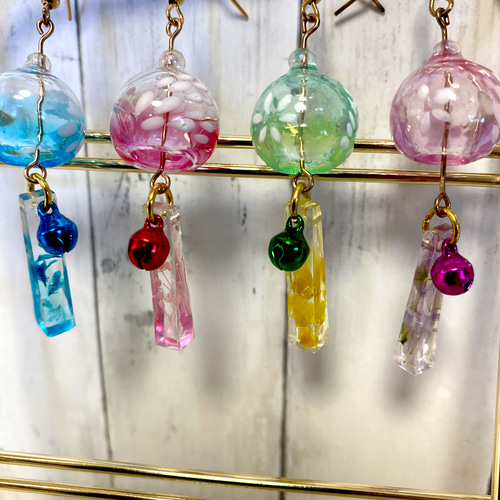 【1132】風鈴形のピアス／イヤリング 本物みたいに鈴が鳴る♪風鈴ピアス/イヤリング ピアス（フック