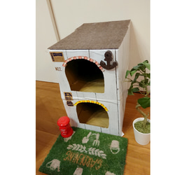 ねこねこHOME'Sカントリー  猫ハウス  爪とぎ付きじゅうたん屋根  猫ちぐら 5枚目の画像