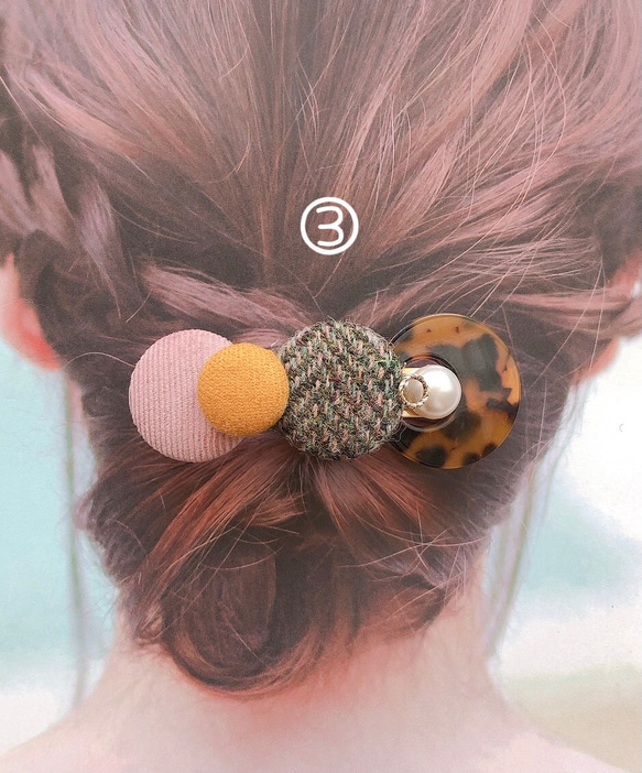 ボタンバレッタ　ヘアアクセサリー　秋冬　ハリスツイード　　ベージュ　べっ甲 4枚目の画像
