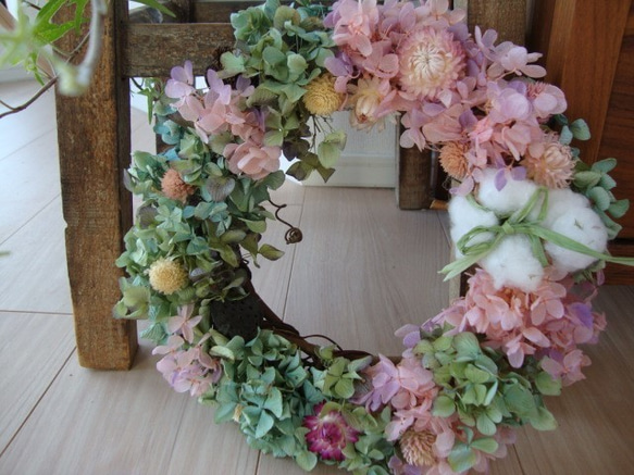 大きなリース☆プレゼントに☆春色あじさいプリザーブドフラワーと  