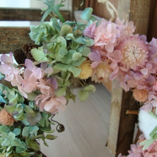 大きなリース☆プレゼントに☆春色あじさいプリザーブドフラワーと  