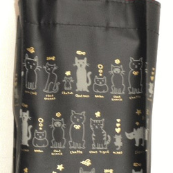 猫 バッグ ペットボトル 水筒 カバー ケース 500m 猫グッズ 雑貨 プレゼント 前向き猫　ブラック 4枚目の画像