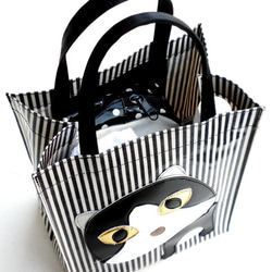 でか顔ニャンコ ハチワレ トートバッグ 小さめ レディース 手提げバッグ 小物 猫柄 猫雑貨 猫グッズ 好き プレゼント 4枚目の画像