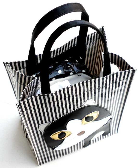 でか顔ニャンコ ハチワレ トートバッグ 小さめ レディース 手提げバッグ 小物 猫柄 猫雑貨 猫グッズ 好き プレゼント 4枚目の画像