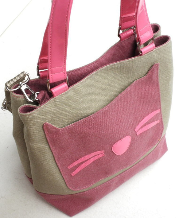 【送料無料】ショルダーバッグ ２way  キャンパス 猫柄 ピンク トートバッグ 猫 グッズ 雑貨 かわいい 3枚目の画像