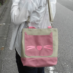 【送料無料】ショルダーバッグ ２way  キャンパス 猫柄 ピンク トートバッグ 猫 グッズ 雑貨 かわいい 6枚目の画像