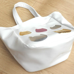 【送料無料】 猫柄 トートバッグ  ミニ エナメル ホワイト 猫 グッズ 雑貨 かわいい 3枚目の画像
