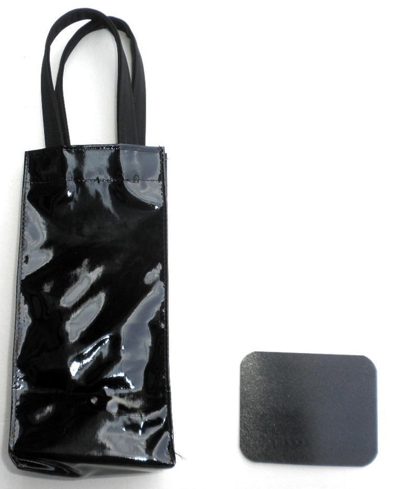 猫 バッグ レディース ペットボトル 水筒 カバー ケース 500m 猫グッズ 雑貨 プレゼント お散歩猫　ブラック 4枚目の画像