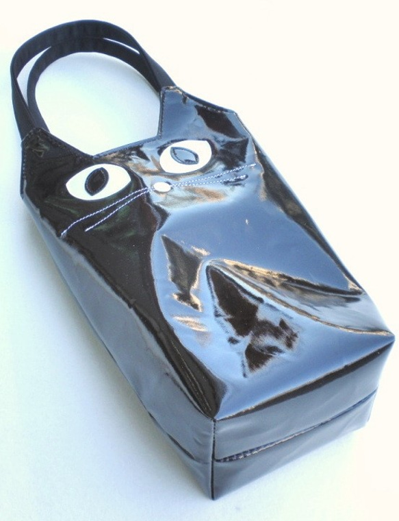 猫 バッグ レディース ペットボトル 水筒 カバー ケース 500m 猫グッズ 雑貨 プレゼント かわいい猫型 ブラック 3枚目の画像