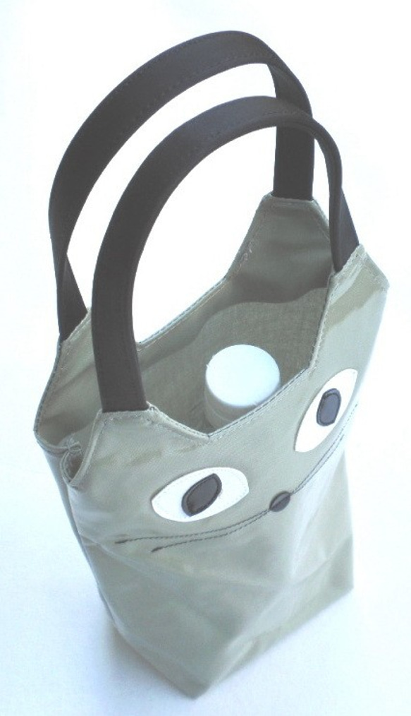 猫 バッグ レディース ペットボトル 水筒 カバー ケース 500m 猫グッズ 雑貨 プレゼント かわいい 人気  安い 1枚目の画像