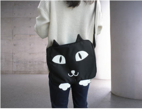 黒猫ショルダー　ネコ　ねこ　雑貨　グッズ 　猫顔バッグ　かわいい　おもしろ　ユニーク　 1枚目の画像