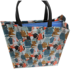 猫柄 トートバッグ A4 サブバッグ エコバッグ イラスト ブルー 総柄 ビニールコーティングバッグ 3枚目の画像