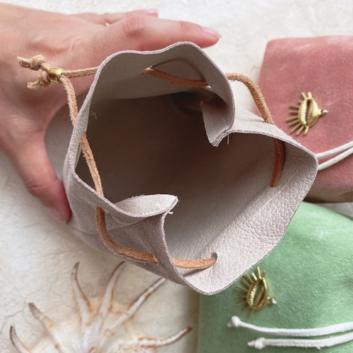 シェルチャーム ピックスエード 巾着ポーチ マルチポーチ ポーチ