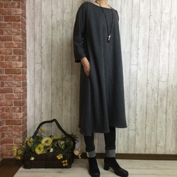 [M-2L] [3L-5L] 2 sizes Stripe [Wool stretch] Flare dress 炭灰色 Pet 第2張的照片