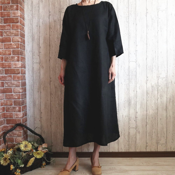 100% 亞麻 A 字長喇叭連身裙，黑色，4 種尺碼，從 M 到 6L，116 厘米，125 厘米，可少量訂購 第1張的照片