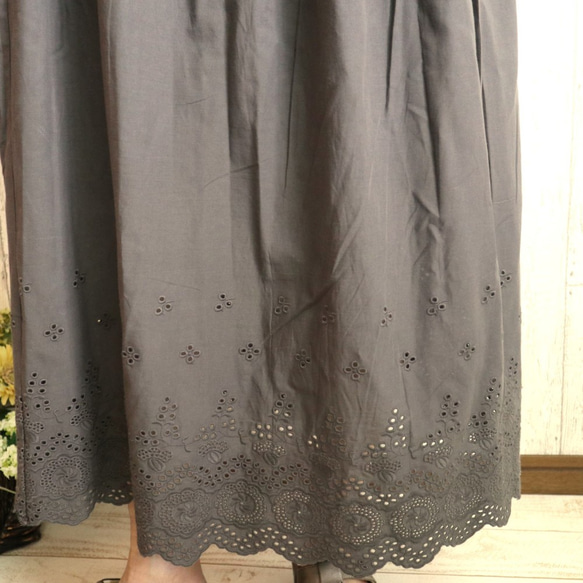 漂亮的扇貝邊蕾絲裙 淺炭色 長68cm、長83cm M-2L、3L-5L 可小訂貨！ 第4張的照片