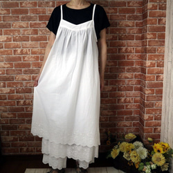 [M 到 5L 2 種尺碼可供選擇] 美麗的扇形蕾絲吊帶背心連衣裙 White Petite 可訂購！ 第9張的照片