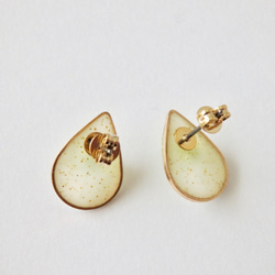 *･◎春限定◎ 黄緑のかすみ草のしずくピアス 4枚目の画像