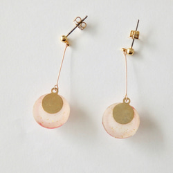 *･◎春限定◎ 赤のかすみ草の半球ピアス 6枚目の画像