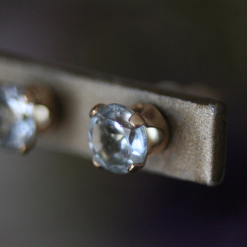 5mm大粒 アクアマリン 天然石 宝石質AAA 14kgf ピアス クリスマス 誕生