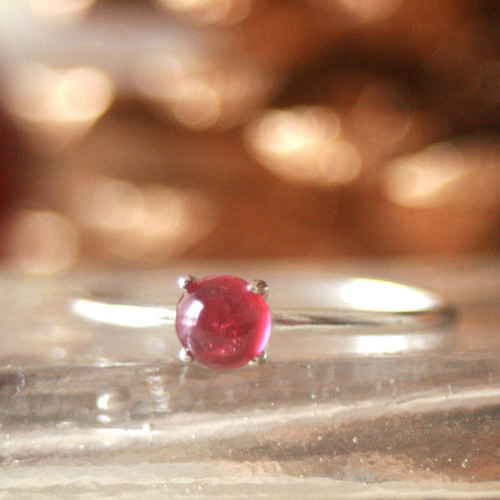 ルビー*4mm大粒宝石質 天然石 シルバーリング 誕生日 クリスマス