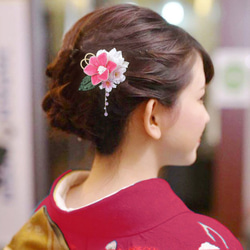 卒業式 髪飾り 着物 袴 七五三 成人式 和 振り袖 振袖 ピンク ベルベット花 4枚目の画像
