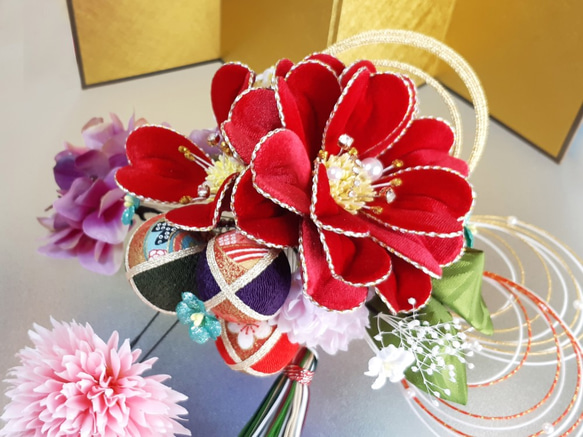Furisode頭飾和服成年禮畢業典禮日本紅色Furisode天鵝絨花大手ri水木 第2張的照片
