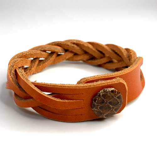 マジック編み】レザーブレスレット【ヌメ革】ミステリーブレーディング