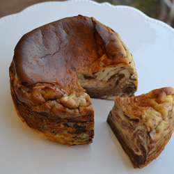 La Rose Blanche ショコラバスクチーズケーキ12cm 2枚目の画像