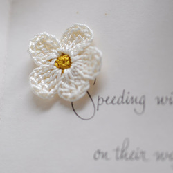 直径3cmの手編みの花モチーフ白--6枚 2枚目の画像