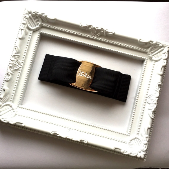 フェラガモ　現行品　リボンバレッタ　美品 FERRAGAMO フェラガモ バレッタ VARA ヴィラリボン 34 0388