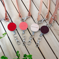 伸びるリール付き本革ネックストラップ【名入れ刻印無料】落下防止♪ 1枚目の画像