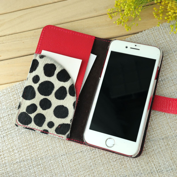 毛付き革ハラコ 手帳型スマホケース（ダルメシアン/レオパード）【レッド】iPhone,Xperia 6枚目の画像