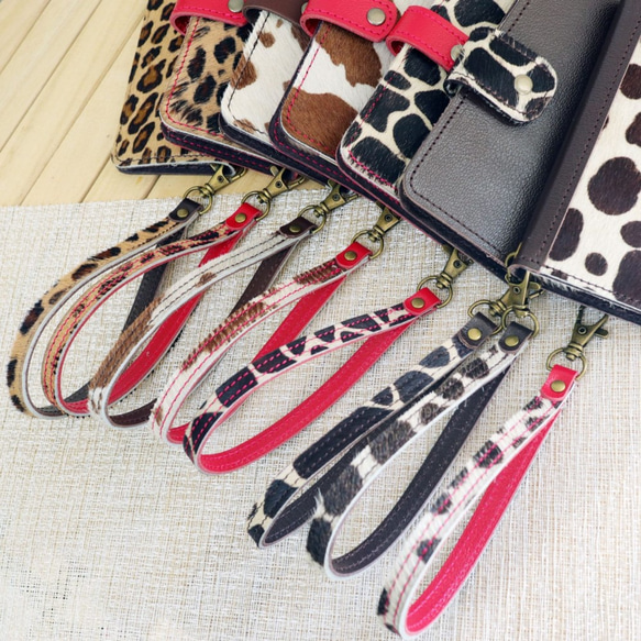 毛付き牛革ハラコ レザースマホケース用ストラップ（8種類） 1枚目の画像