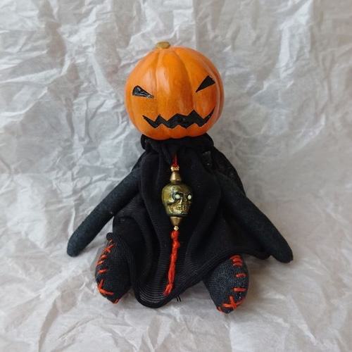 ハロウィン・カボチャ頭 （中が光る）【創作人形・手のひらサイズのお 