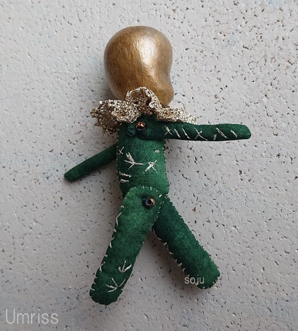 クリスマスの妖精『ユールの子』～手のひらサイズのお人形 ～ 創作人形 3枚目の画像