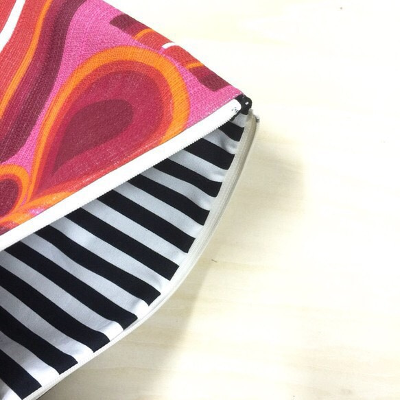 Vintage fabric zipper pouch (geometric) 3枚目の画像