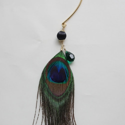 （再）peacock feather ear hook 1枚目の画像