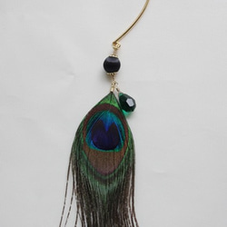 peacock feather ear hook 再入荷 2枚目の画像