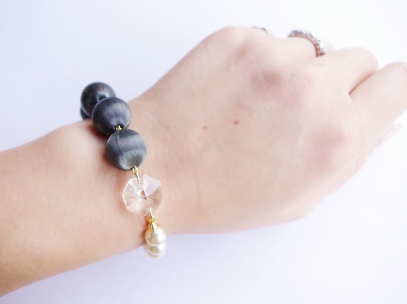 glossy bracelet  (gray) 2枚目の画像