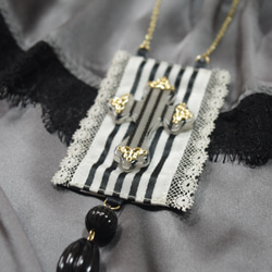 STRIPE ＆ CROSS NECKLACE 2枚目の画像