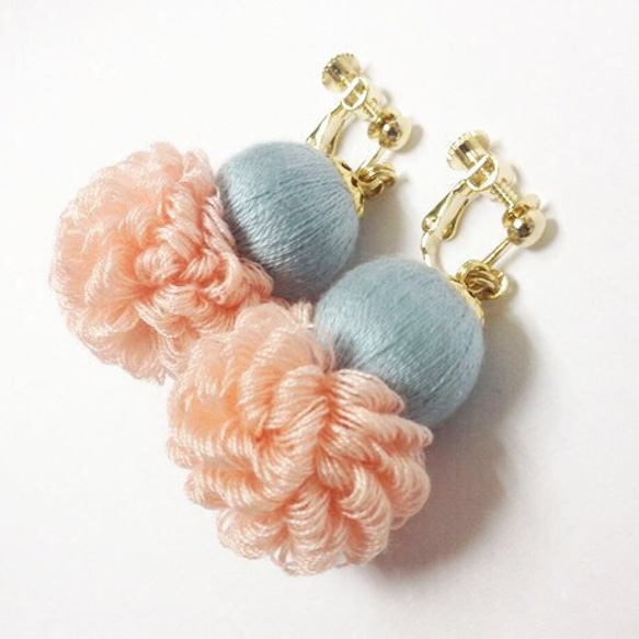 fluffy earrings 1枚目の画像