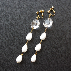 vintage chandelier and onyx earring 1枚目の画像